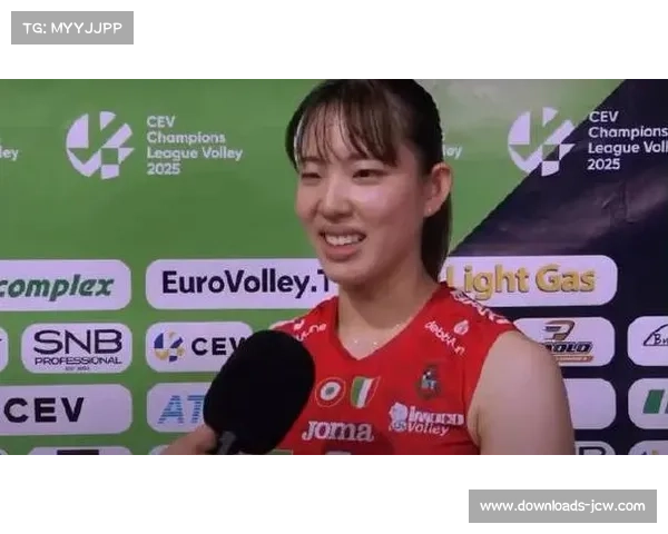 关菜菜巳与加比场上暂为敌手,场下友谊引关注 关菜菜巳与加比场上暂为敌手,场下友谊引关注